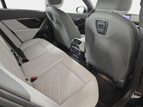 New 2026 BMW 540i xDrive 540i xDrive w/ M Sport Package image 10