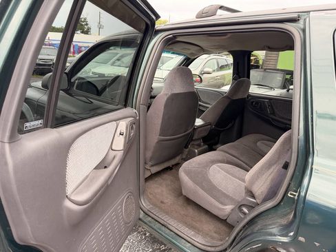 Used 2000 Dodge Durango 4WD image 8