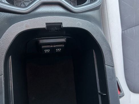 Used 2019 Toyota RAV4 XLE image 39