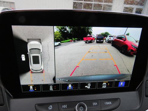 Used 2023 Chevrolet Blazer Premier w/ Driver Confidence II Package image 7