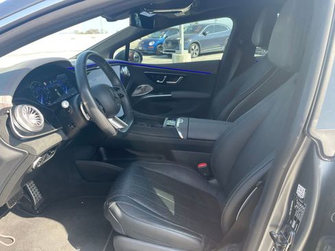 Used 2023 Mercedes-Benz EQS 580 4MATIC Sedan image 6