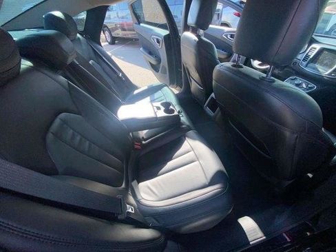 Used 2015 Chrysler 200 Limited w/ Convenience Group FWD image 28