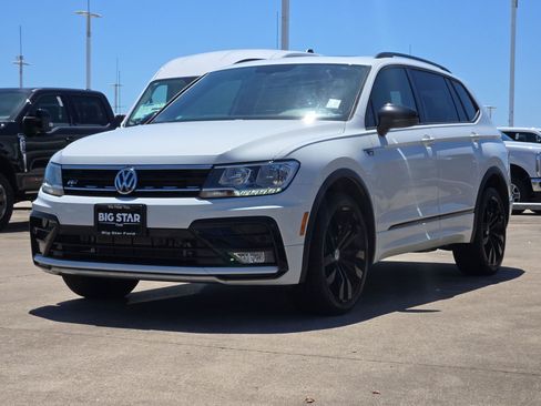 Used 2020 Volkswagen Tiguan SE R-Line w/ 3rd Row Seat Package AWD/4WD image 9