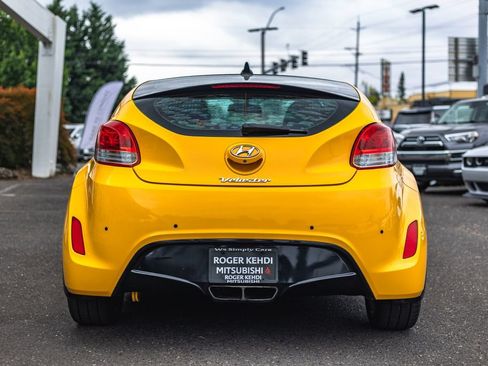 Used 2012 Hyundai Veloster w/ Style Pkg FWD image 8