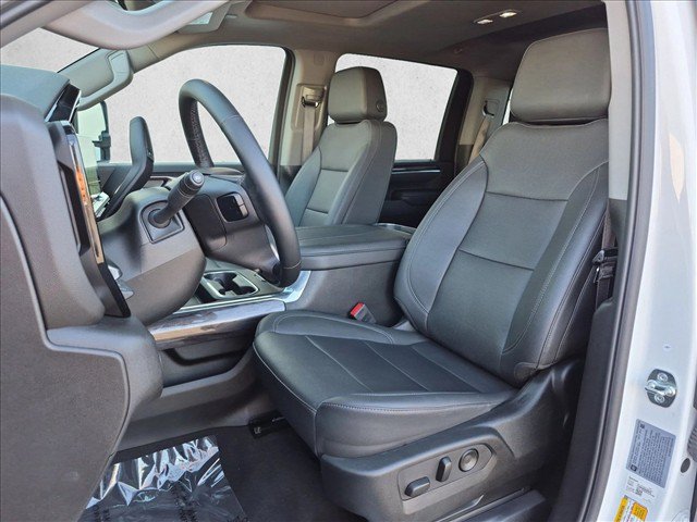 Used 2025 Chevrolet Silverado 2500 LTZ w/ LTZ Plus Package AWD/4WD image 17
