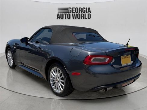 Used 2017 FIAT 124 Spider Classica RWD image 24