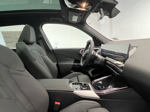 New 2026 BMW X3 xDrive30 w/ Premium Package image 6
