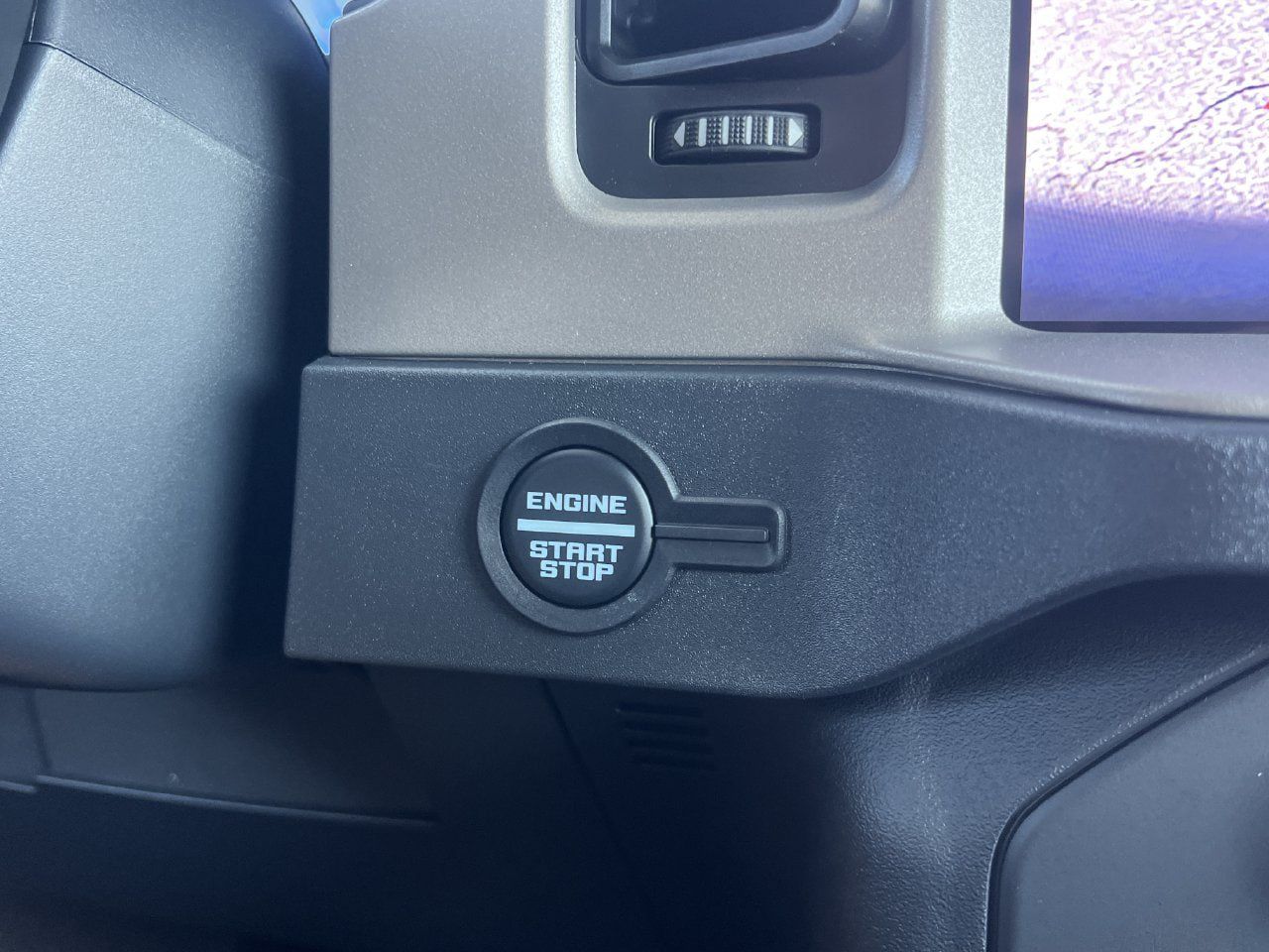 New 2026 Ford Bronco Outer Banks AWD/4WD image 6