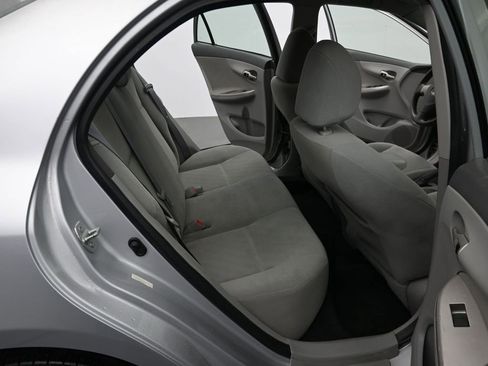 Used 2010 Toyota Corolla LE image 12