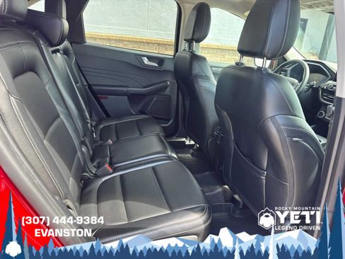 Used 2022 Ford Escape Titanium AWD/4WD image 15