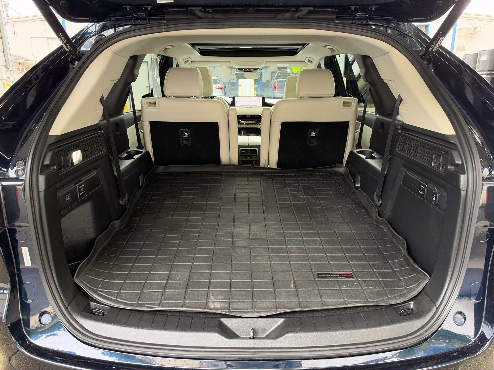 Used 2024 MAZDA CX-90 Plug-In Hybrid w/ Premium Plus AWD/4WD image 7