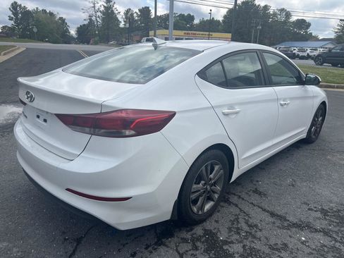 Used 2018 Hyundai Elantra Value Edition FWD image 5