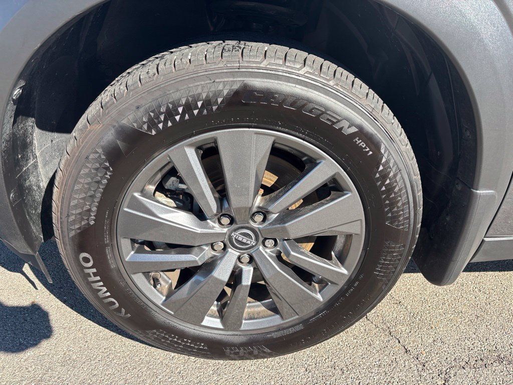 Certified 2025 Nissan Pathfinder SV AWD/4WD image 12