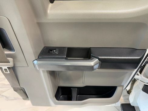 Used 2018 Ford F150 XLT w/ Equipment Group 302A Luxury image 36