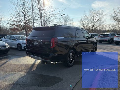 Used 2025 Ford Expedition Max Platinum image 8