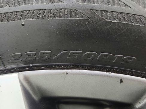 Used 2019 GMC Terrain Denali w/ Advanced Safety Package image 36