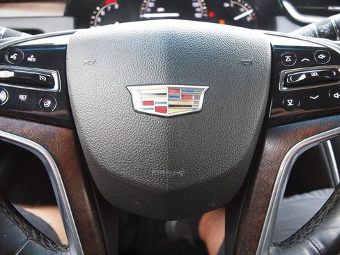 Used 2018 Cadillac XTS Luxury AWD/4WD image 9