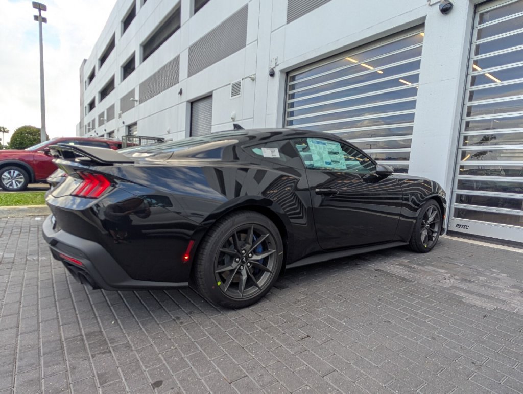 New 2026 Ford Mustang Dark Horse RWD image 9