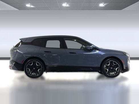 Used 2024 BMW iX xDrive50 w/ Sport Package AWD/4WD image 8