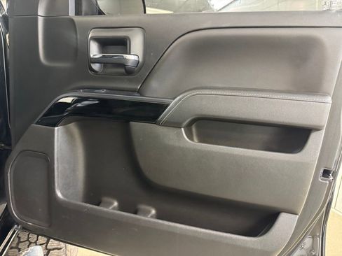 Used 2018 Chevrolet Silverado 1500 LT w/ All Star Edition image 26