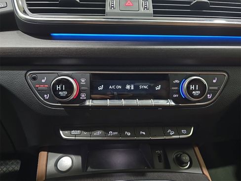 Used 2023 Audi Q5 e Prestige image 27