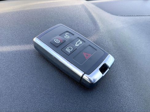 Used 2020 Land Rover Discovery Sport S R-Dynamic image 14