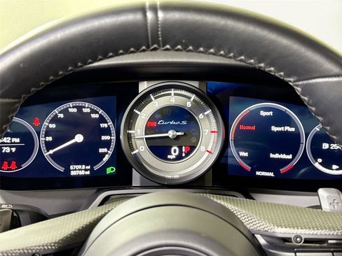 Used 2022 Porsche 911 Turbo S image 19