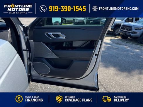 Used 2019 Land Rover Range Rover Velar R-Dynamic SE AWD/4WD image 10