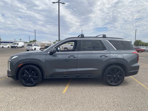 Used 2023 Hyundai Palisade XRT FWD image 3