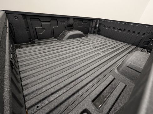 Used 2026 GMC Sierra 3500 Denali w/ Denali Reserve Package image 13