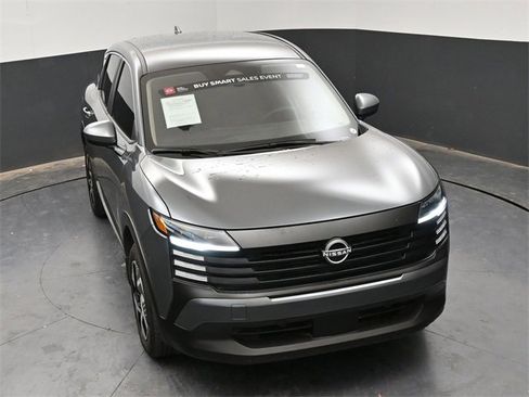 Certified 2025 Nissan Kicks SV w/ Charging Package image 22