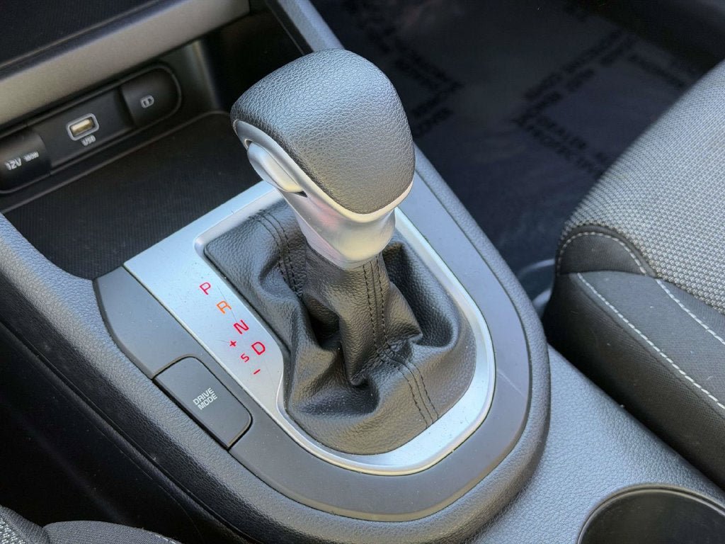Used 2024 Kia Forte LXS FWD image 28