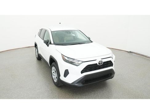 Used 2025 Toyota RAV4 LE FWD image 14