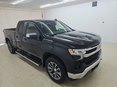 Used 2023 Chevrolet Silverado 1500 LT AWD/4WD image 30