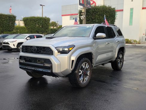 Used 2025 Toyota 4Runner Limited image 5