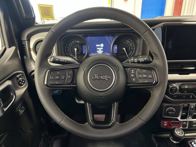 Used 2024 Jeep Wrangler Unlimited AWD/4WD image 14