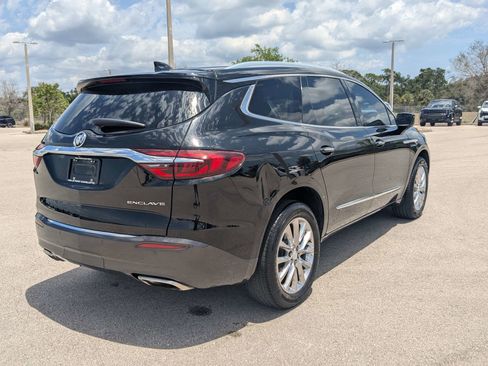Used 2019 Buick Enclave Premium w/ Experience Buick Package FWD image 4