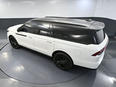 Used 2025 Lincoln Navigator L Reserve AWD/4WD image 67