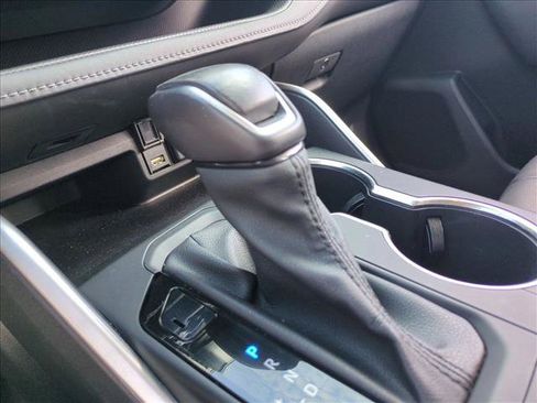 Certified 2020 Toyota Highlander XLE AWD/4WD image 12
