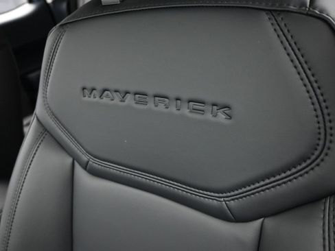 New 2026 Ford Maverick Lariat w/ Black Appearance Package AWD/4WD image 29