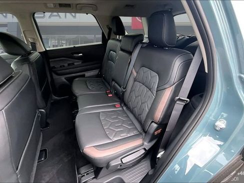 New 2026 Nissan Pathfinder Platinum w/ Cargo Package image 15