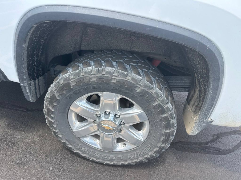 Used 2022 Chevrolet Silverado 2500 LTZ w/ LTZ Texas Edition AWD/4WD image 9