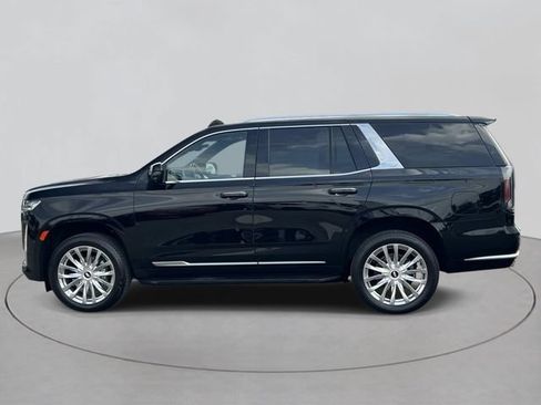 Used 2022 Cadillac Escalade Premium Luxury AWD/4WD image 2