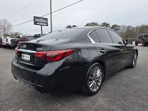 Used 2018 INFINITI Q50 Luxe w/ Essential Package (3.0T Luxe) image 7