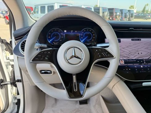New 2026 Mercedes-Benz EQS 550 4MATIC SUV image 19