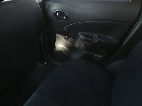 Used 2019 Nissan Versa Note S image 13