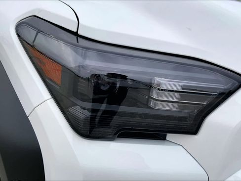 Used 2025 Toyota 4Runner SR5 RWD image 27