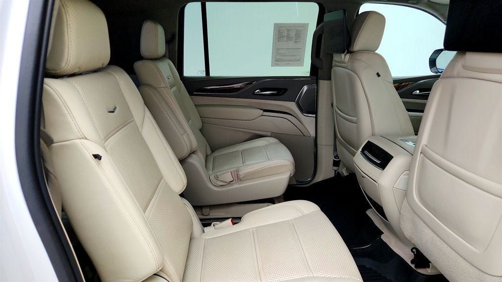 Used 2021 Cadillac Escalade ESV Premium Luxury Platinum RWD image 24