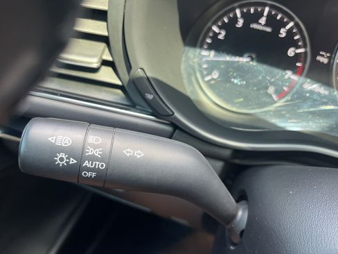 Used 2023 MAZDA MAZDA3 s FWD image 18