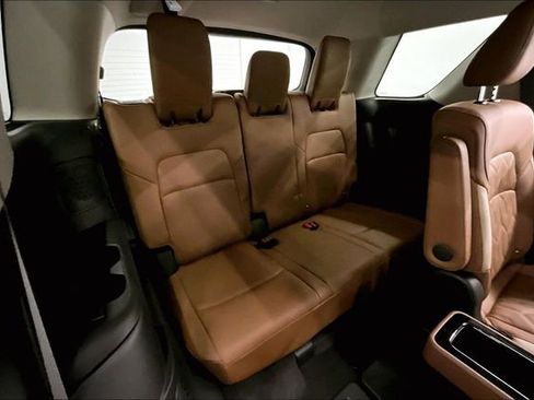 New 2026 Nissan Pathfinder Platinum image 37